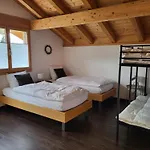 Bergchalet Mit Panoramablick Nahe Brienz