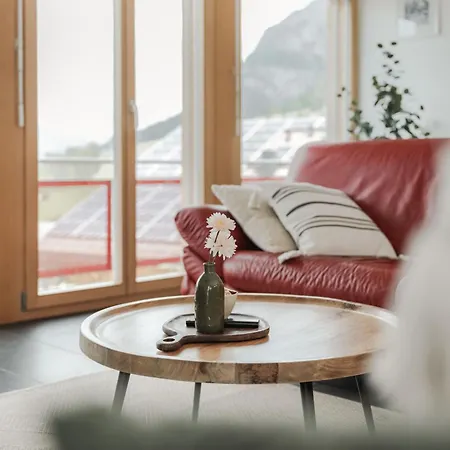 Bergchalet Mit Panoramablick Nahe Brienz شاليه